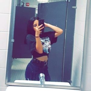 Meet your Posher, Aleina